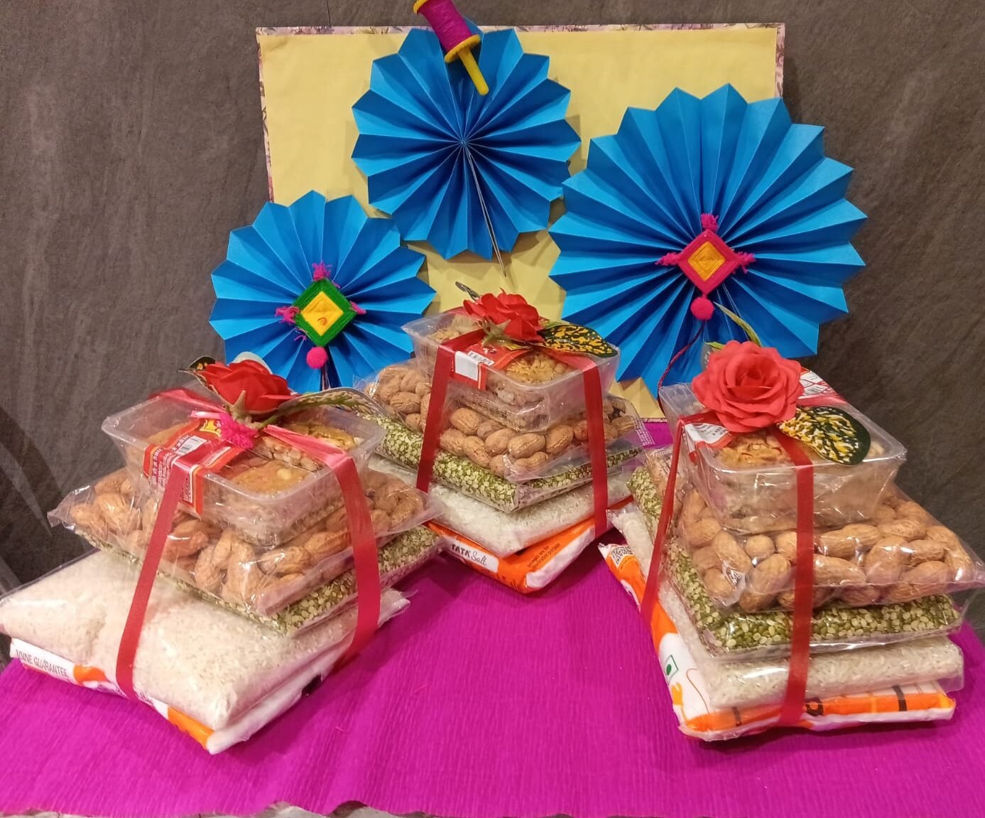 Lohri Essentials Gift Pack